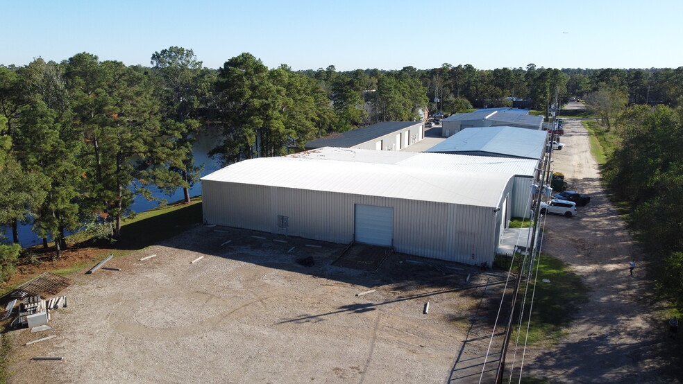 Primary Photo Of 1515 Lakeville Dr, Kingwood Industrial For Lease