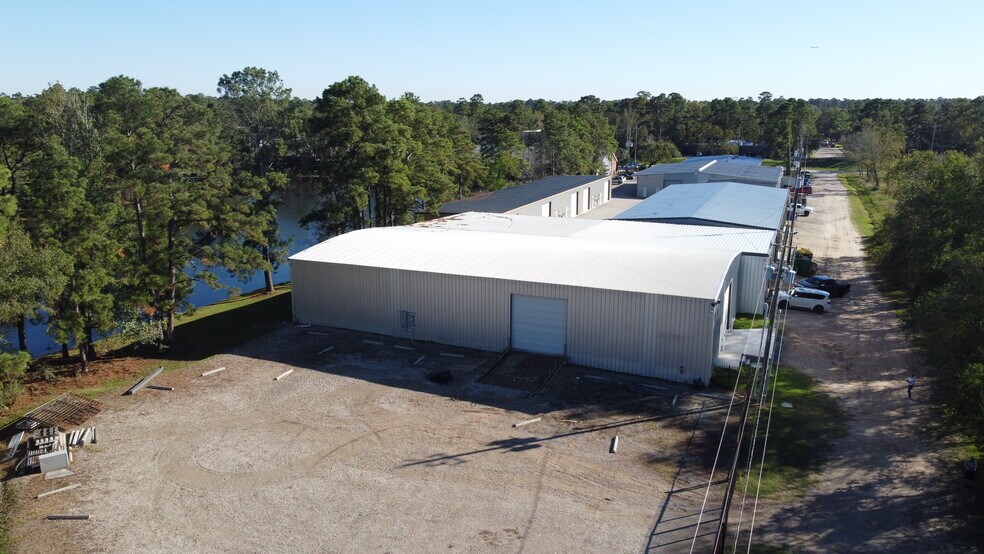 More Photos Of 1515 Lakeville Dr, Kingwood Warehouse For Lease