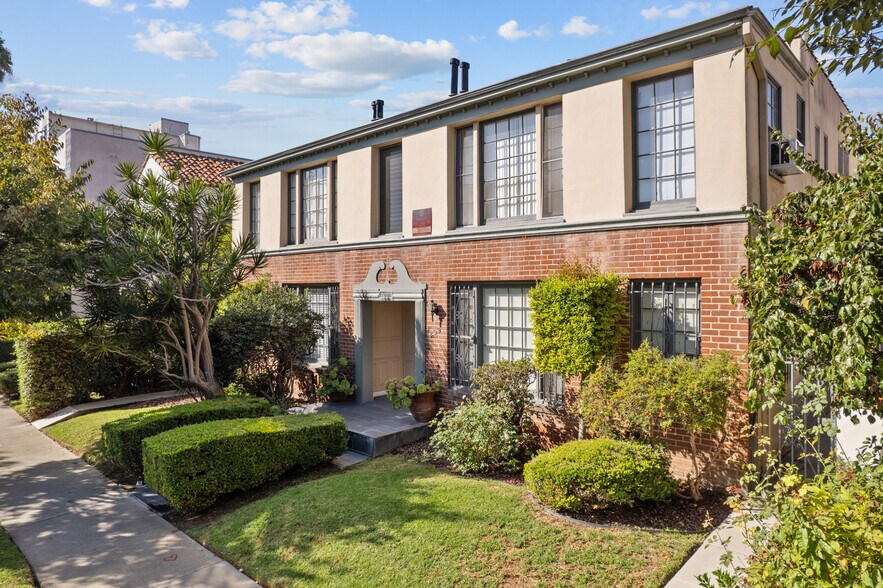 Primary Photo Of 209 S Reeves Dr, Beverly Hills Apartments For Sale