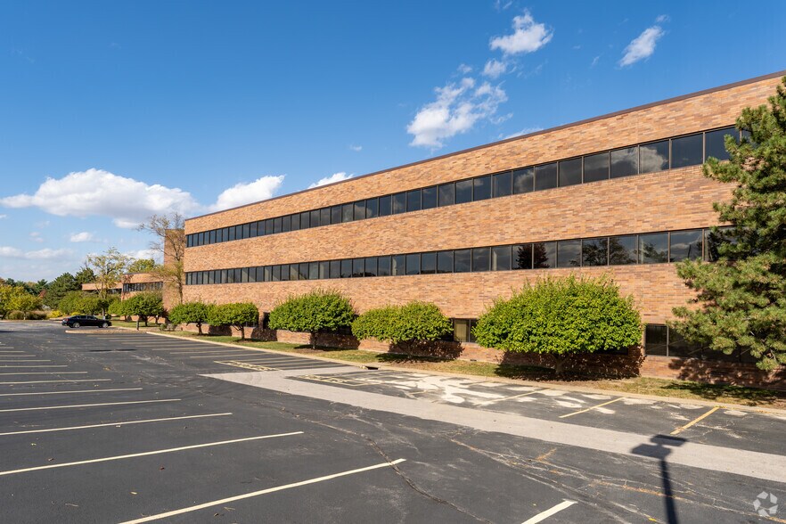 More Photos Of 945-951 Hornet Dr, Hazelwood Office For Sale