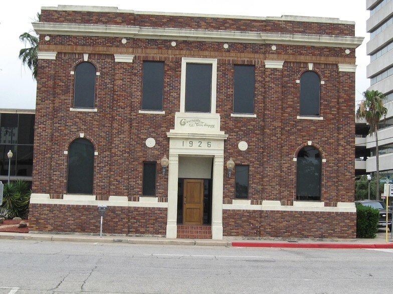 More Photos Of 921 N Chaparral St, Corpus Christi Office For Lease