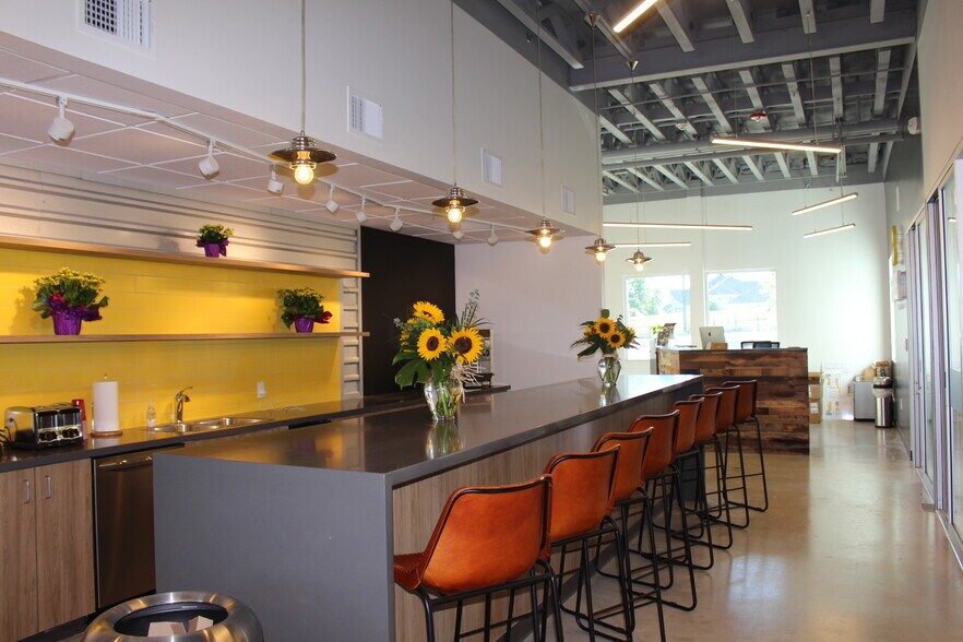 More Photos Of 18911 Hardy Oak Blvd, San Antonio Medical For Lease