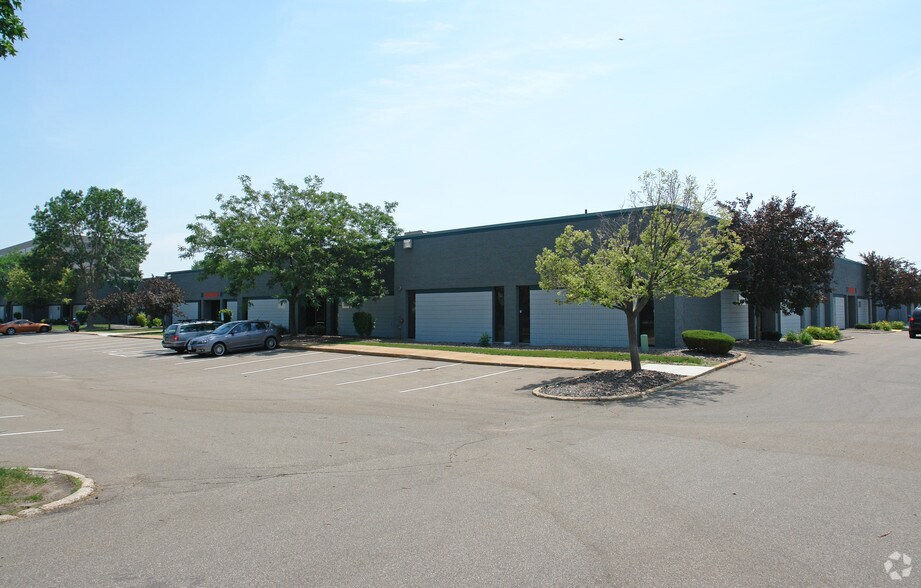 Primary Photo Of 5201-5227 W 73rd St, Edina Research And Development For Lease
