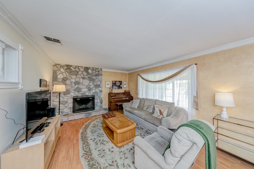 More Photos Of 9642 Dewey Dr, Garden Grove Schools For Sale