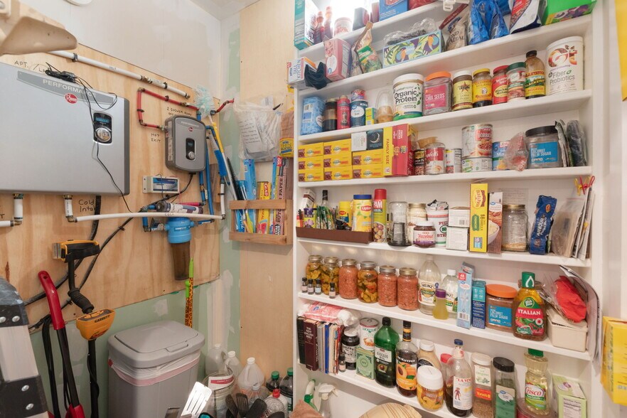 More Photos Of 310 Cortez Trl, Buchanan Dam Trailer Camper Park For Sale