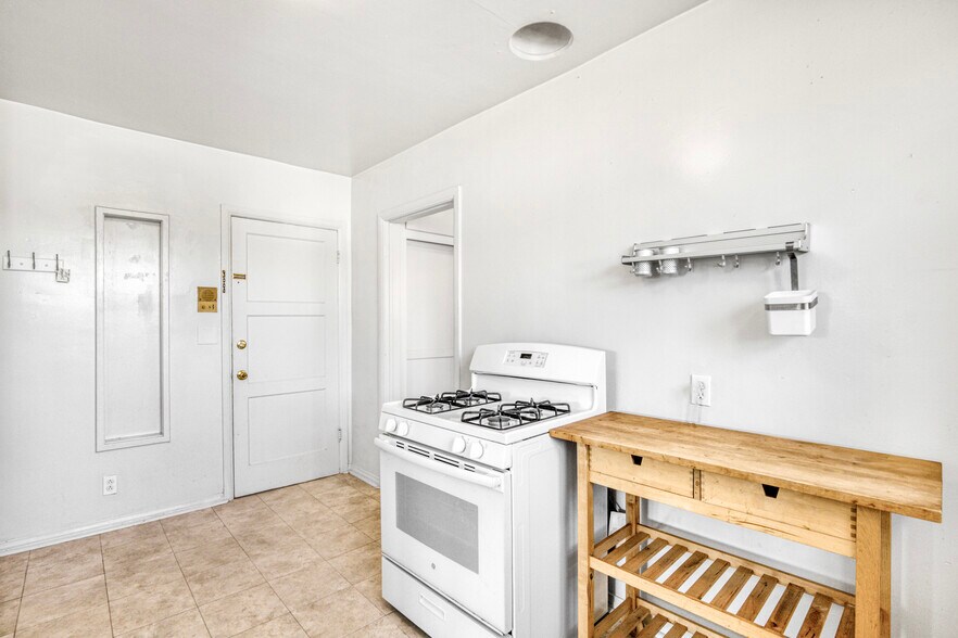 More Photos Of 1437 Lucile Ave, Los Angeles Multifamily For Sale