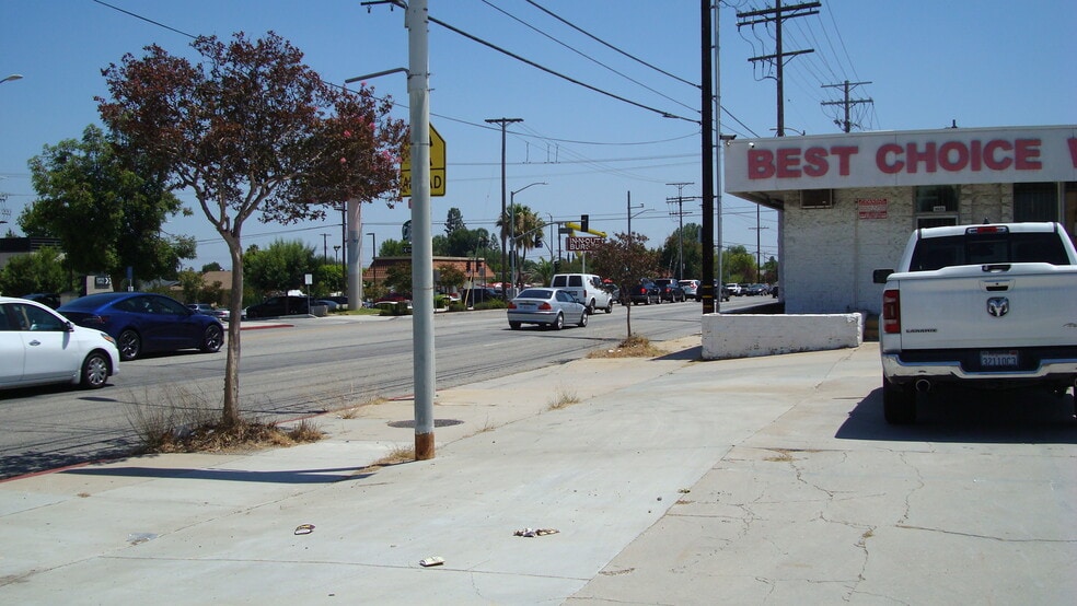 More Photos Of 9925 Balboa Blvd, Northridge Freestanding For Sale