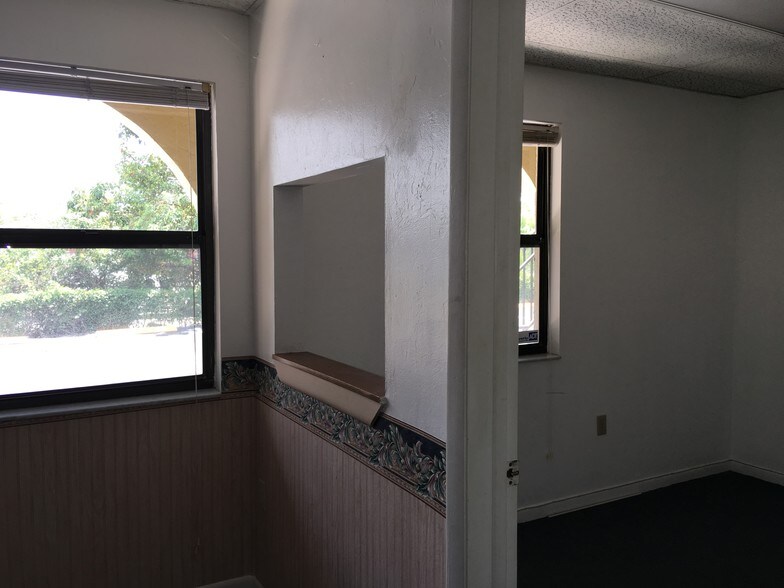 More Photos Of 27725 Old US Highway 41, Bonita Springs Office For Lease