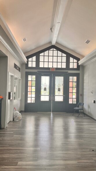 More Photos Of 830 E Princeton Dr, Princeton Hospital For Sale