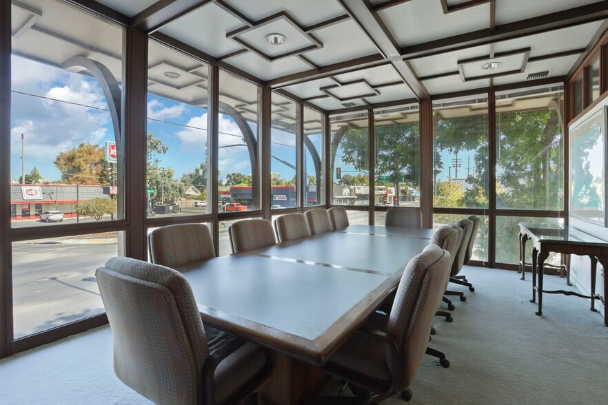 More Photos Of 200 W Harding Way, Stockton Office For Lease