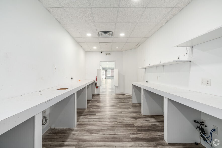 More Photos Of 1318 Walnut St, Philadelphia Storefront Retail Residential For Sale