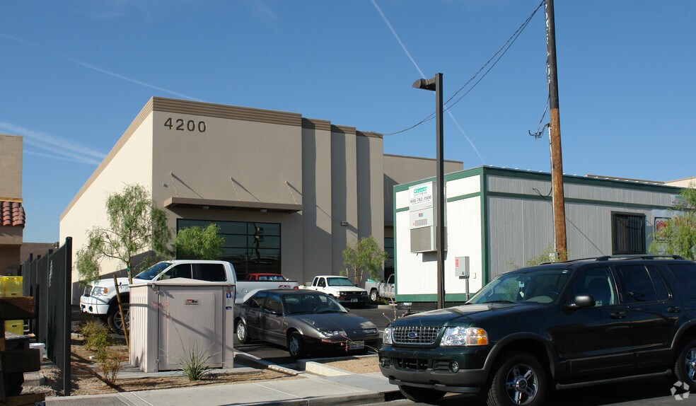 More Photos Of 4200 Pioneer Ave, Las Vegas Warehouse For Sale