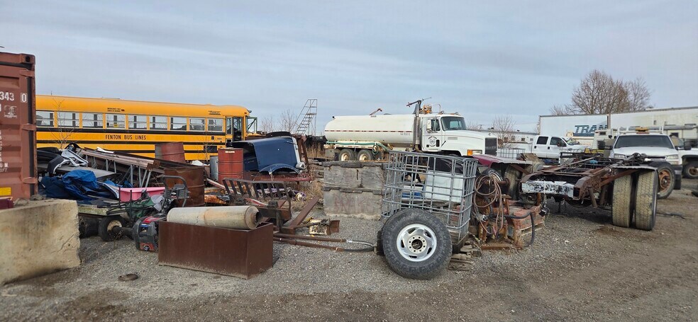 More Photos Of 11333 84 St SE, Calgary Industrial For Sale