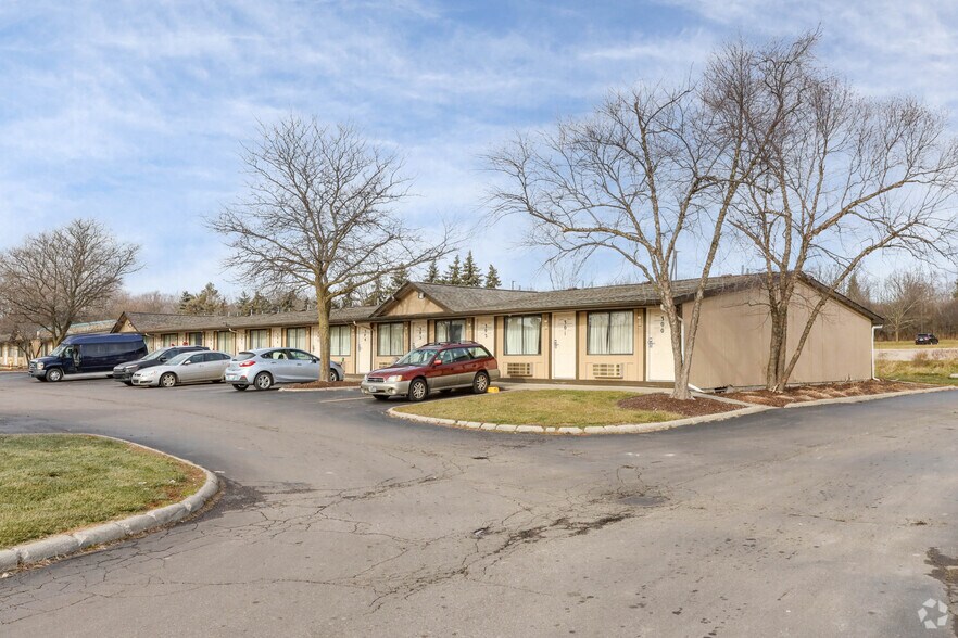 More Photos Of 2324 Austins Pkwy, Flint Hotel For Sale