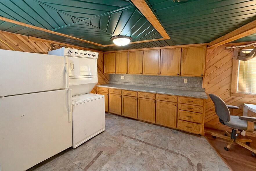 More Photos Of 3401 Highway 55, Eagan Warehouse For Lease