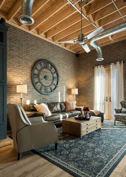 More Photos Of 207 E Main St, McMinnville General Retail For Sale