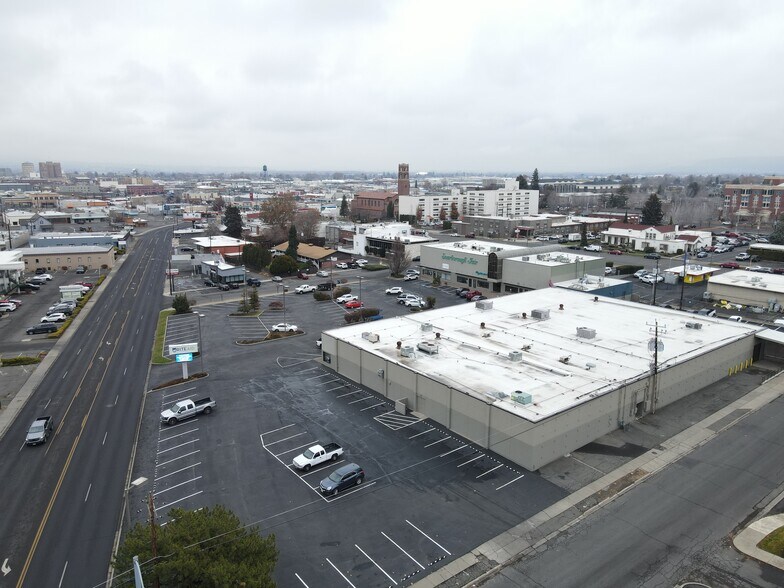 More Photos Of 910 W Summitview Ave, Yakima Unknown For Lease