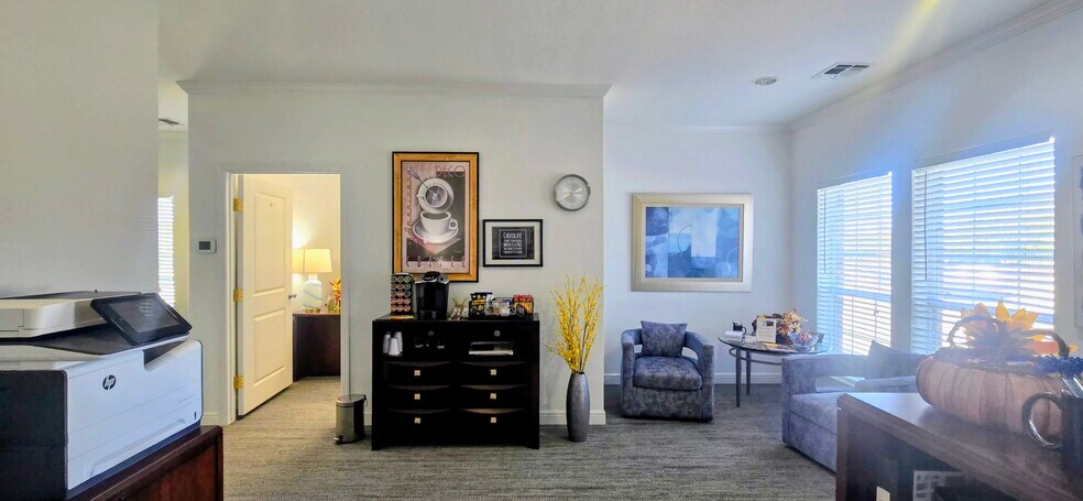 More Photos Of 1205 Bent Oaks Ct, Denton Office For Sale