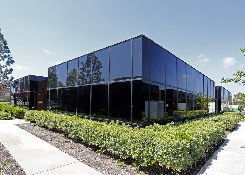 Primary Photo Of 23171-23173 La Cadena Dr, Laguna Hills Medical For Lease