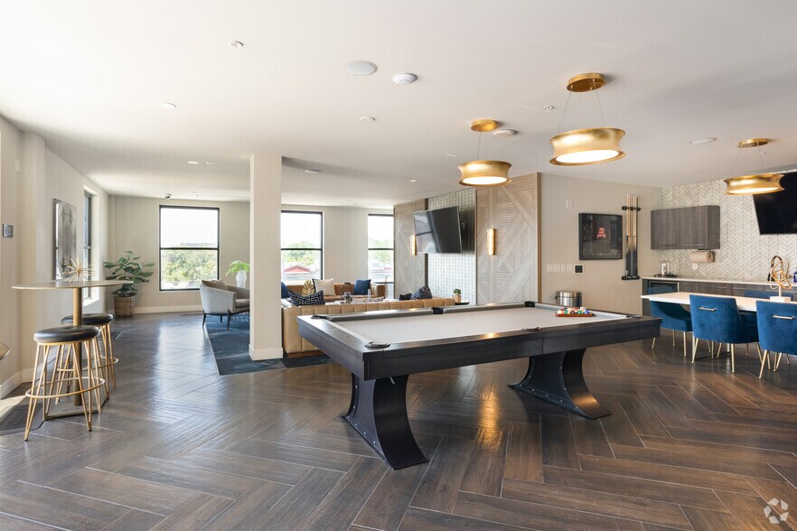 More Photos Of 2560 Welton St, Denver Coworking Space