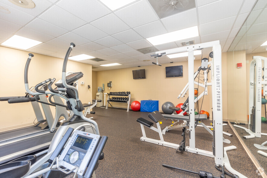 More Photos Of 150 Boush St, Norfolk Office For Lease