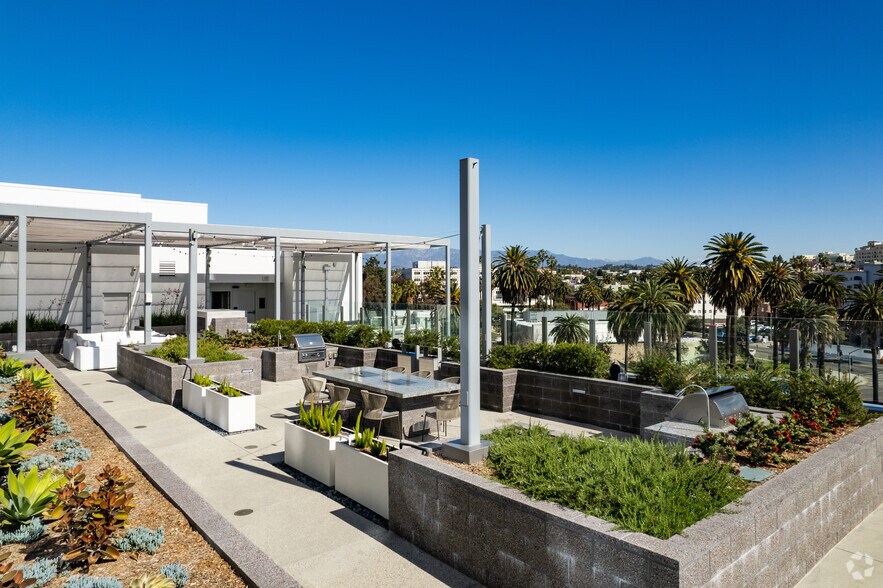 More Photos Of 2801 Sunset Pl, Los Angeles Apartments For Lease