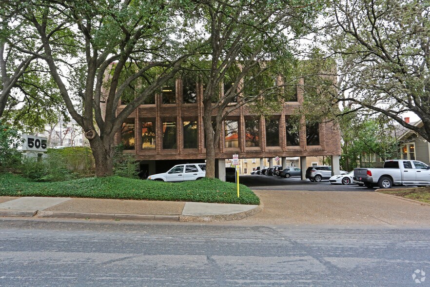 More Photos Of 505 W 12th St, Austin Office For Lease