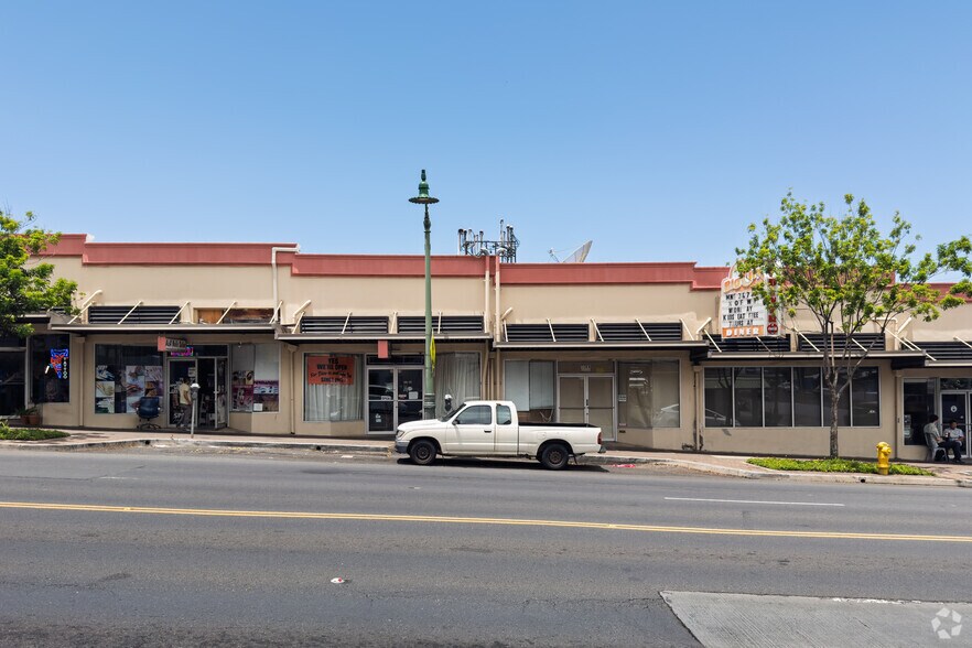 More Photos Of 3571 Waialae Ave, Honolulu Storefront Retail Office For Lease