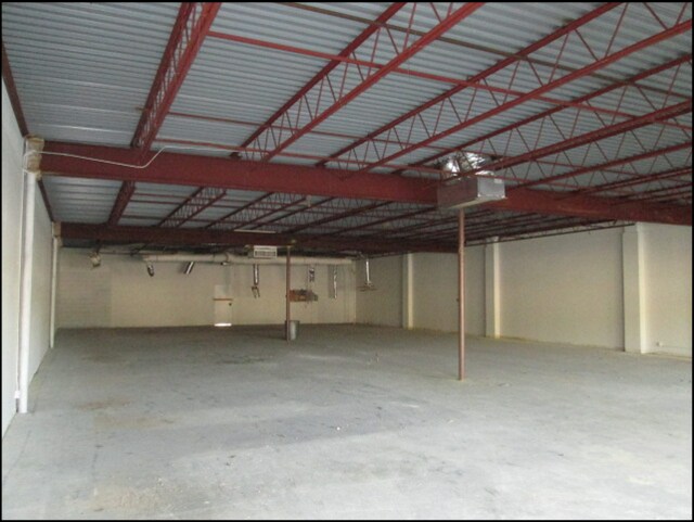 More Photos Of 1104 Highway 16 S, Graham Unknown For Lease