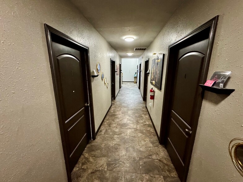 More Photos Of 12138-12202 Blue Ridge Ext, Grandview General Retail For Sale