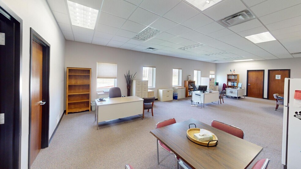 More Photos Of 1170 E Pershing Rd, Decatur Office For Sale