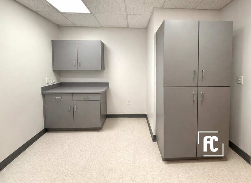 More Photos Of 835 SE Osceola St, Stuart Office Residential For Sale