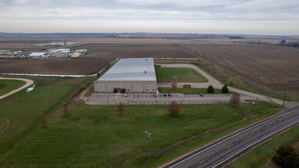 More Photos Of 3310 MN-20, Cannon Falls Distribution For Sale