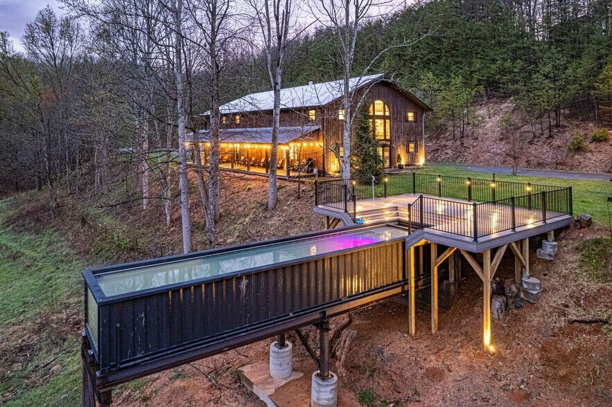 Primary Photo Of 1293 Laurel Lick Rd, Sevierville Specialty For Sale