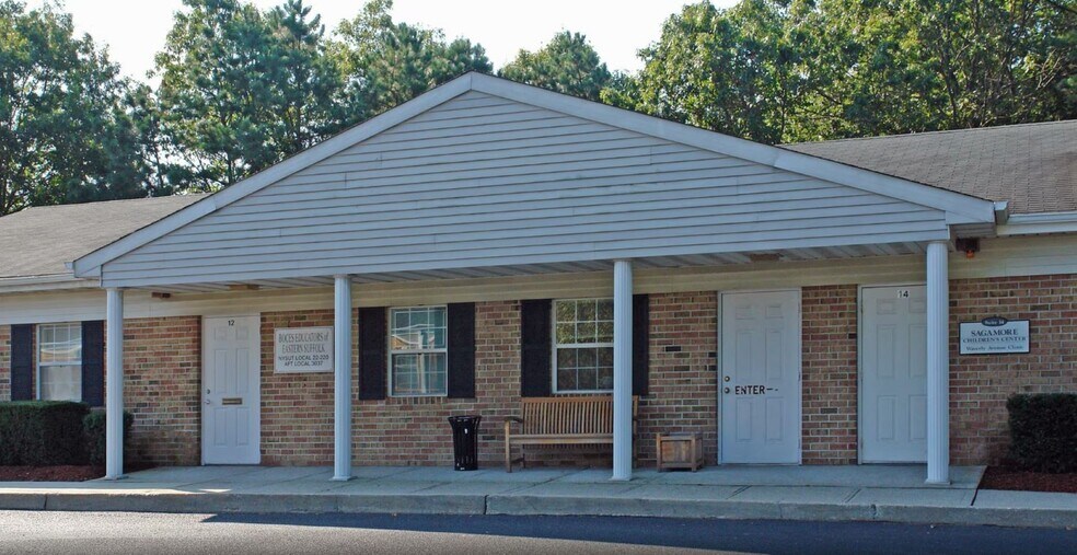 More Photos Of 450 Waverly Ave, Patchogue Medical For Lease