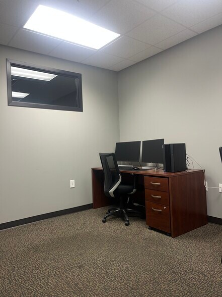 More Photos Of 3333 Aspen Grove Dr, Franklin Office For Sale