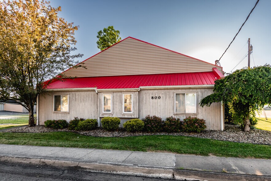 More Photos Of 800 Division St, Parkersburg Medical For Sale