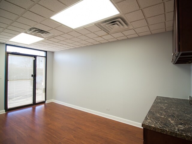 More Photos Of 4260 Westbrook Dr, Aurora Loft Creative Space For Lease