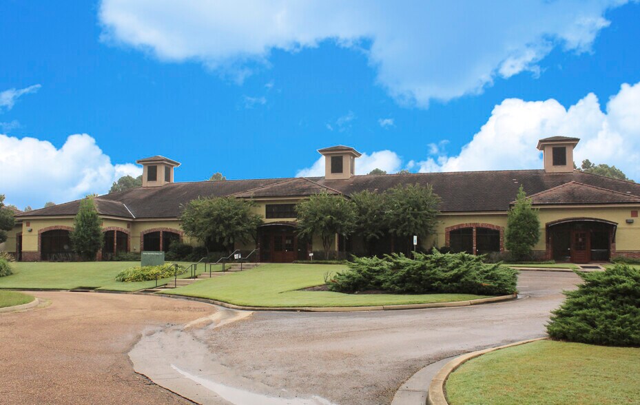 More Photos Of 602 Crescent Pl, Ridgeland Office For Lease