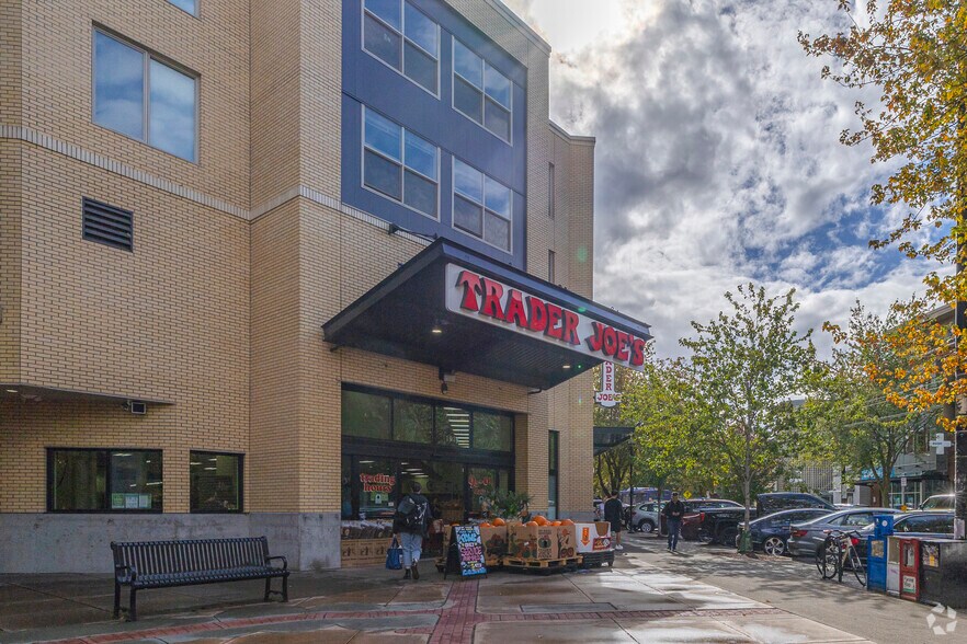 More Photos Of 1900 Queen Anne Ave N, Seattle Apartments For Lease