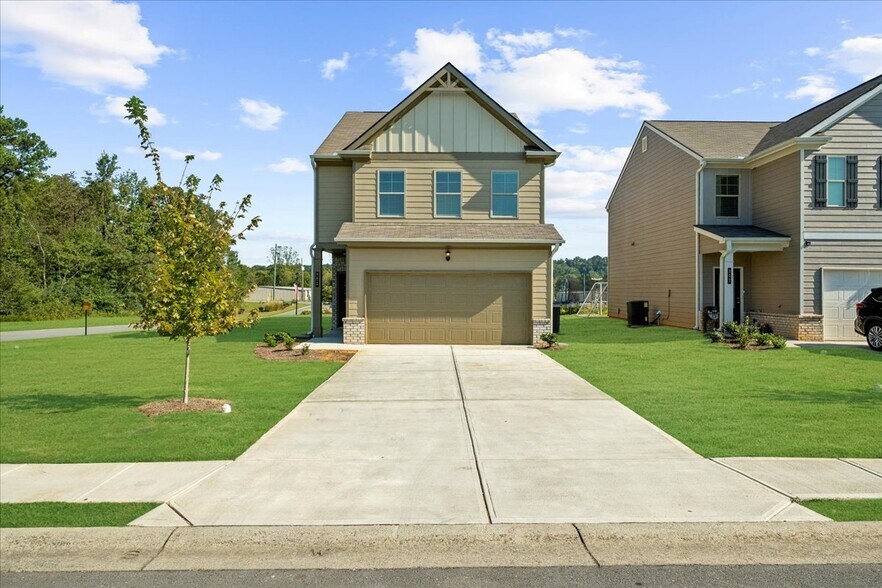 More Photos Of 300 Harrison Dr, Calhoun Apartments For Sale