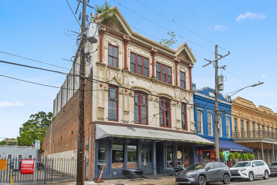 Primary Photo Of 3218 Magazine St, New Orleans General Retail For Sale