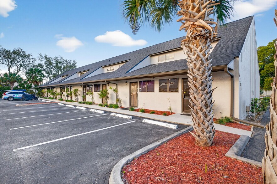 Primary Photo Of 5235 Ramsey Way, Fort Myers Office For Sale