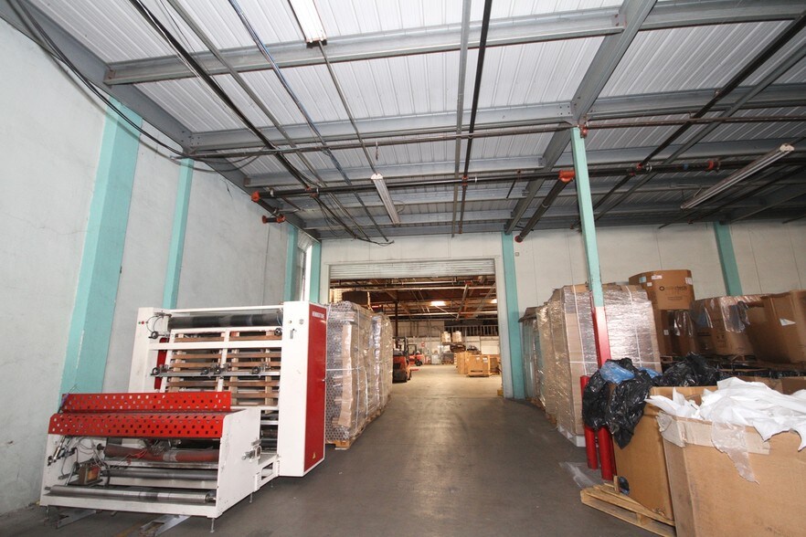 More Photos Of 444 Athol St, San Bernardino Warehouse For Sale