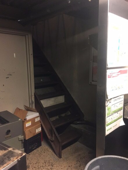 More Photos Of 33 Saint Marks Pl, New York Multifamily For Sale