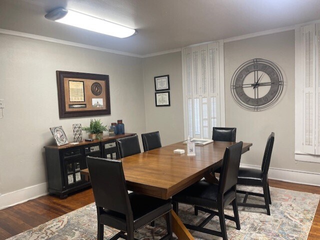 More Photos Of 903 N Elm St, Denton Office For Lease