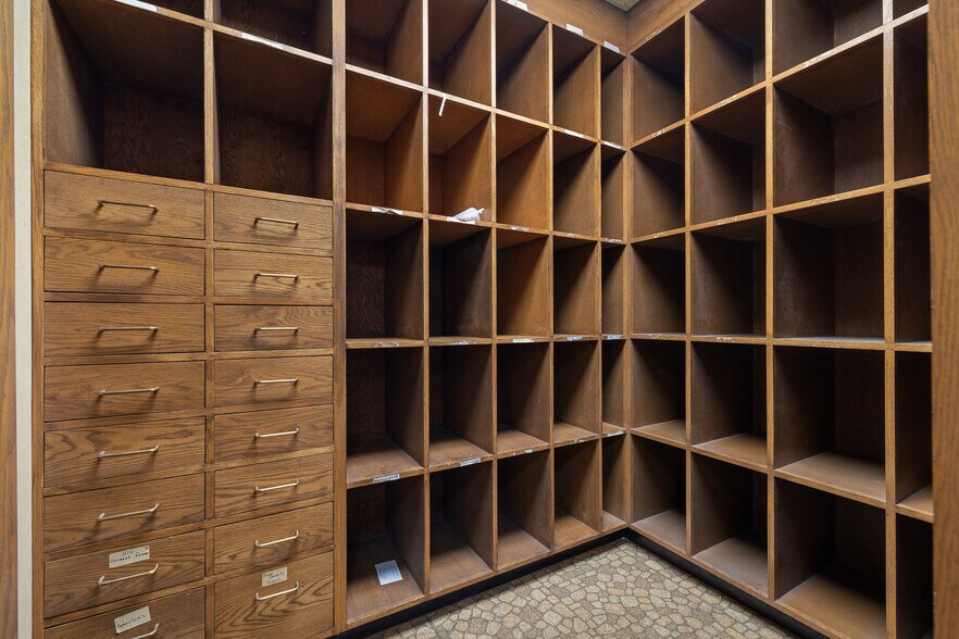 More Photos Of 370 Cline Ave, Mansfield Office Residential For Sale