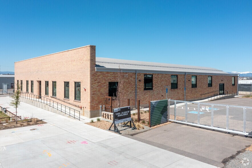 More Photos Of 4201-4221 Brighton Blvd, Denver Unknown For Lease