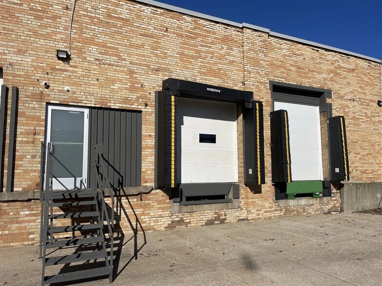 More Photos Of 510 E 16th St, Holland Manufacturing For Sale