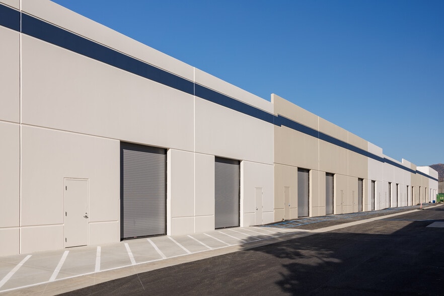 More Photos Of 4180 Guardian St, Simi Valley Warehouse For Lease